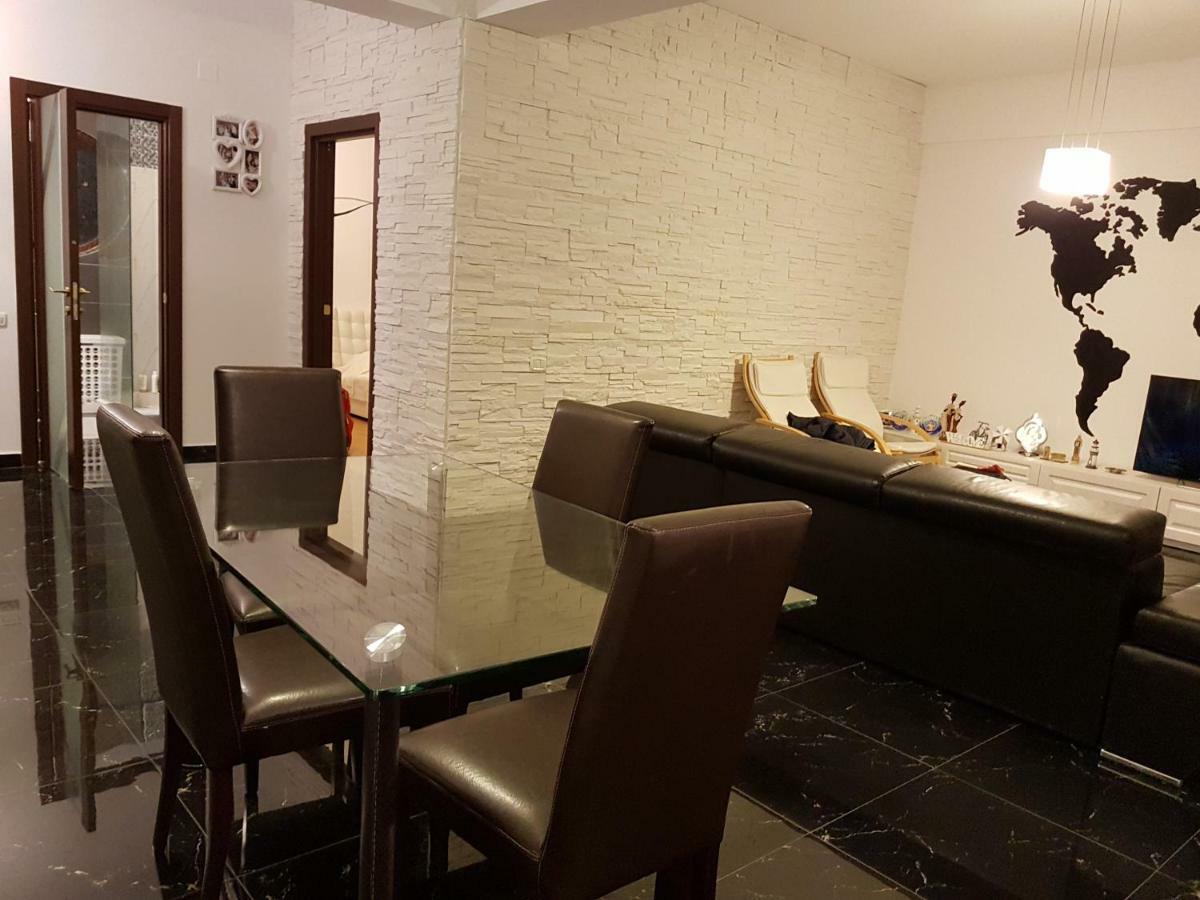 Apartament Mamaia Sat Năvodari Eksteriør bilde